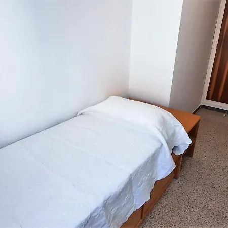 En Primera Linea De Playa Con Terraza Y 3 En - Es-170-71 Llanca