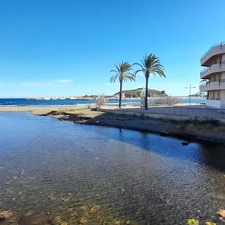 Apartment En Primera Linea De Playa Con Terraza Y 3 En - Es-170-71 *